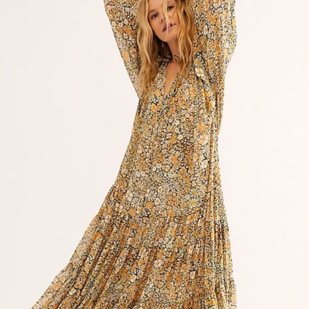 🌟 FREE PEOPLE FEELING GROOVY MAXI DRESS 🌟